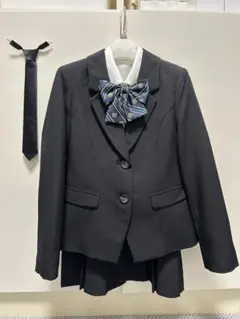 Item thumbnail for item b34ed4cc-7ed8-4a61-8a81-4e9c5efe9061