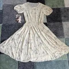 インゲボルグ　クリームイエロー　ロングワンピース　刺繍