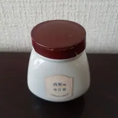 雪花膏　香妃牌　アンティーク雑貨磁器製ビン　レトロな瓶　とろとろガラス