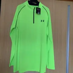 UNDER ARMOUR ウェア トップス