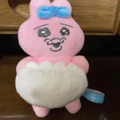 おぱんちゅうさぎ　デスクトップから見守るひっかけ　ぬいぐるみ　マスコット