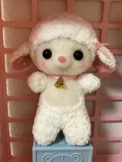 羊毛フェルト　ひつじ　ぬいぐるみ
