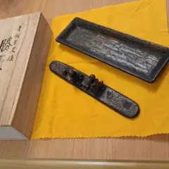 高岡銅器　下尾治彦作　古銅　すかし三足香炉　共箱　V　R5263 高岡銅器 下尾治彦作 古銅 すかし三足香炉 共箱 V R5263