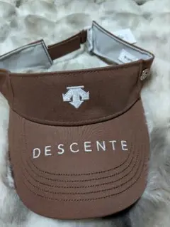 【週末セール中】DESCENTE　バイザー　ブラウン