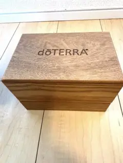 doTERRA 木製コレクションボックス