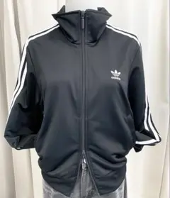 adidas ブラック ジャージ ロゴ刺繍 スポーツカジュアル ジャケット