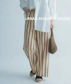 URBAN RESEARCH DOORS サテンストライプパンツ