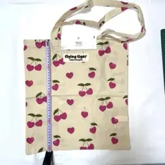 [新品未使用] flying tiger チェリー柄トートバッグ
