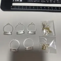 おまけ付き【新品未使用】レジン　スノードーム　金属枠