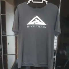 Nike Trail Tシャツ Sサイズ
