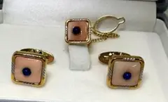 Item thumbnail for item ef8123a4-35dd-40b7-aa4b-9390e3b196c4