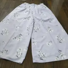 薄紫色 花柄 ガウチョパンツ Mサイズ