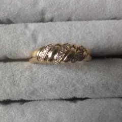 ゴールド ツイストデザイン リング