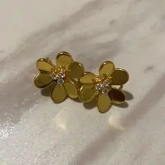 フラワー ビジュー ピアスゴールド