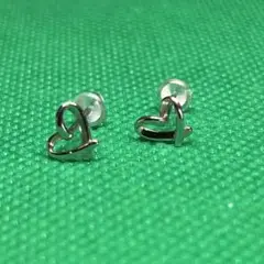 匿名発送　ピアスシルバーハート