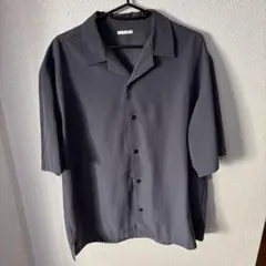 GU グレー 半袖オープンカラーシャツ