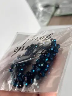クリスタルダークブルーのビーズ シュシュ