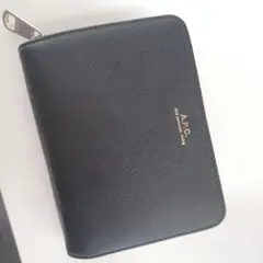 a.p.c 財布