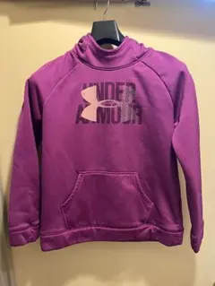 Under Armour フード付きパーカー 紫