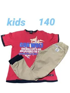 子供用Tシャツ140サイズパンツ130サイズ