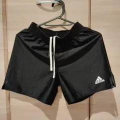 adidas 黒 ハーフパンツ 150cm