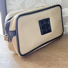 Givenchy ポーチ 　メンズ小物入れ　旅　フラグメントケース
