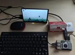 Raspberry Pi 5 8GB + GeeekPi 7 inch モニター