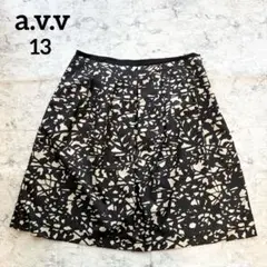 【a.v.v】アーヴェヴェ 総柄フレアスカート 大きいサイズ 13 XL 上品