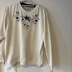 BLAIR 刺繍入りスウェット クリーム色