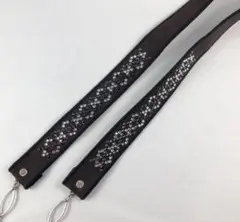 【新品】本革　スワロフスキー　ネックストラップ
