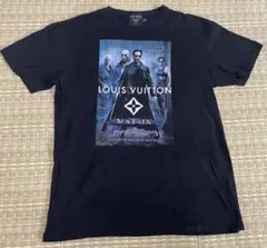 DUE-DATEのTシャツ