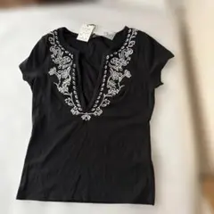 黒Tシャツ
