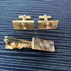 ダンヒルレコードプレーヤーデザイン カフリンクスとタイクリップセット金色