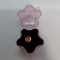 ガチャ　キラキラリングコレクション　ルビーピンク