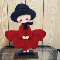 カントリー雑貨赤いドレスの魔女ちゃん