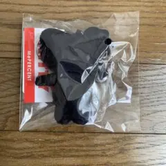 新品✴︎ローリーズファームMe% トイキーホルダーHELLO KITTY ブラック
