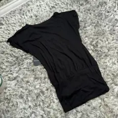⭐️ワンピース⭐️新品未使用　ラウンドネック 無地 黒 ブラック 上半身ゆったり