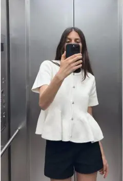 【新品タグ付】ZARA ペプラムニットジャケット　L