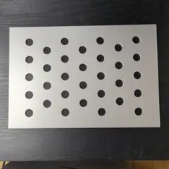 アルミ シルバーアルマイト 15mm丸抜き穴 ２mm 200×290 工作用に