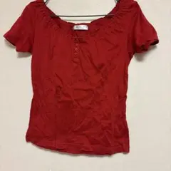 a.v.v 赤 ラウンドネック 半袖Tシャツ