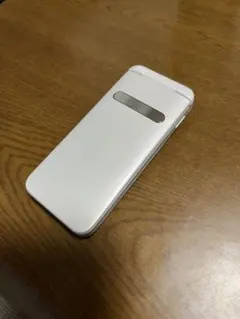 京セラ GRATINA KYF37 ガラホ 4G対応