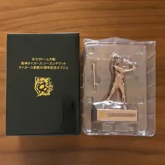 阪神タイガース　創設90周年記念オブジェ　近本選手