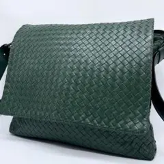 Item thumbnail for item 0cfd5eef-ac3d-4fb5-ad22-ecbbd51d8e90