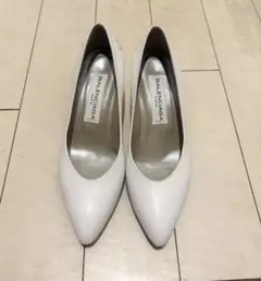 BALENCIAGA ホワイト ポインテッドトゥ ハイヒール
