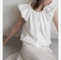 【本日限定値下げ】Acka drape volume tops
