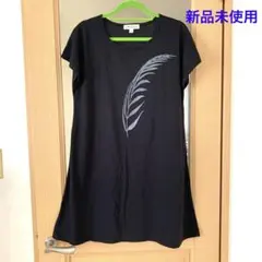 【新品】フラダンス　ヤシ柄チュニック ボタニカル柄　ブラック　ゆったりＭサイズ