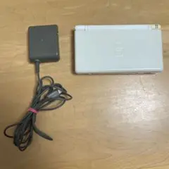 Nintendo DS Lite ホワイト 本体とACアダプター