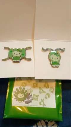 藻キティ　ピンバッチ2個 万博