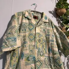 【雰囲気抜群】総柄半袖シャツ