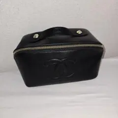 CHANEL ブラック レザー バニティポーチ ノベルティ